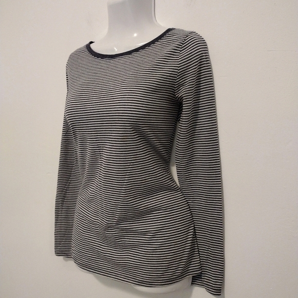 Old Navy - Striped Long Sleeves Tee - Picture 5 of 12